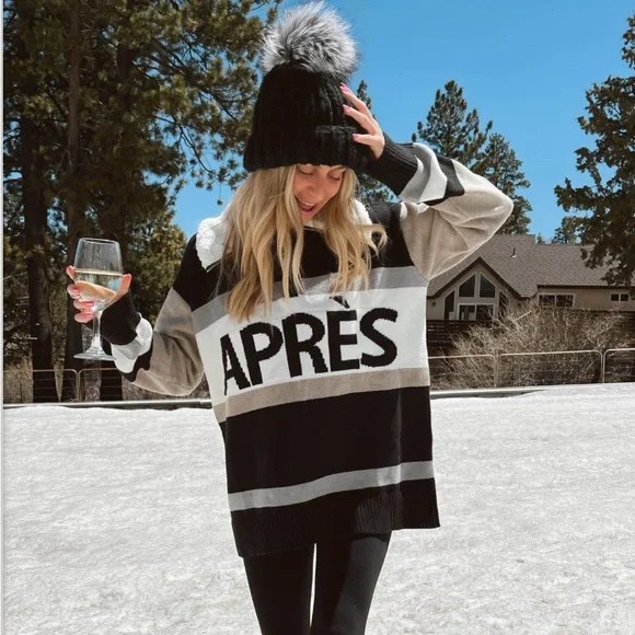 Show Me Your Mumu ‘Apres’ Weston Half Zip Pullover - Picture 1 of 4